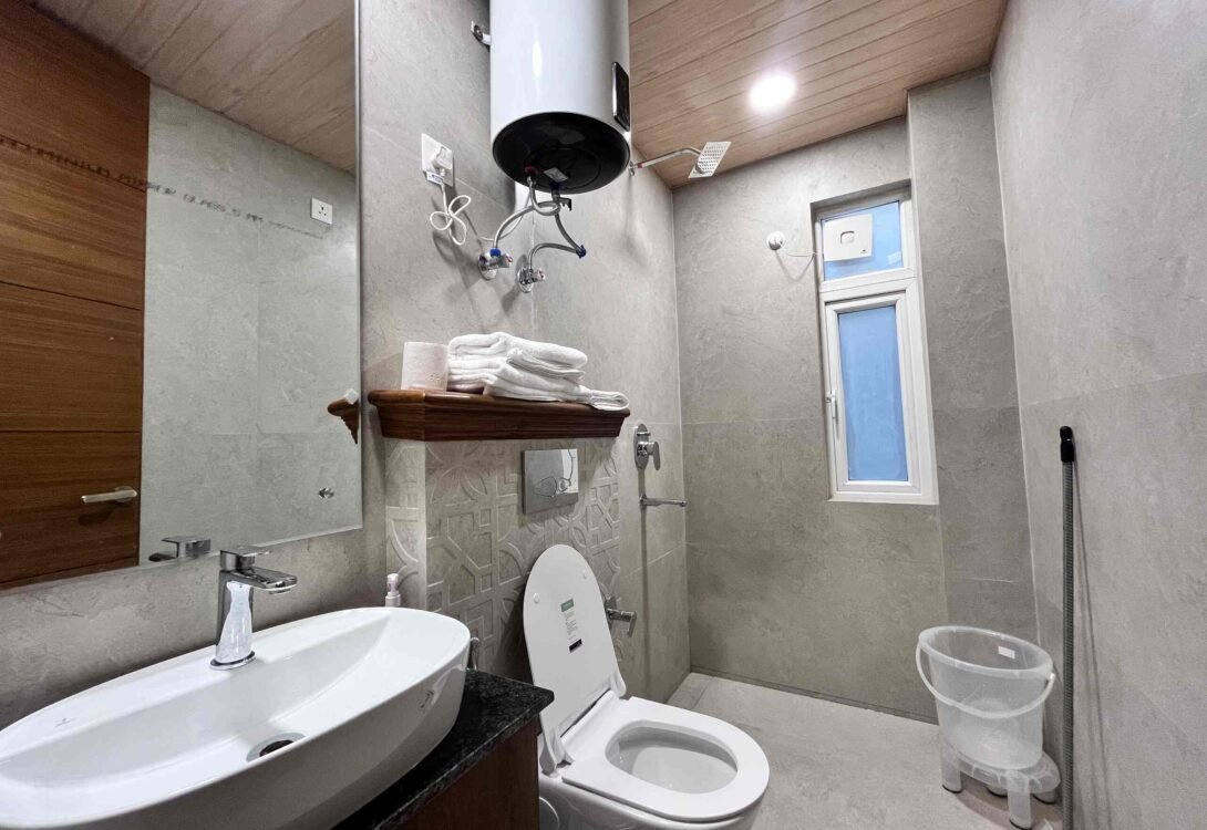 Villa Bliss Ivory Washrom